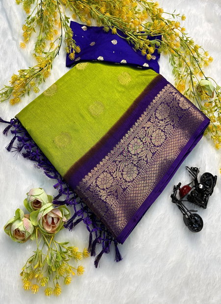 Wow Pure Dola Silk Jequrd Boder Fancy Saree Online Wholesale